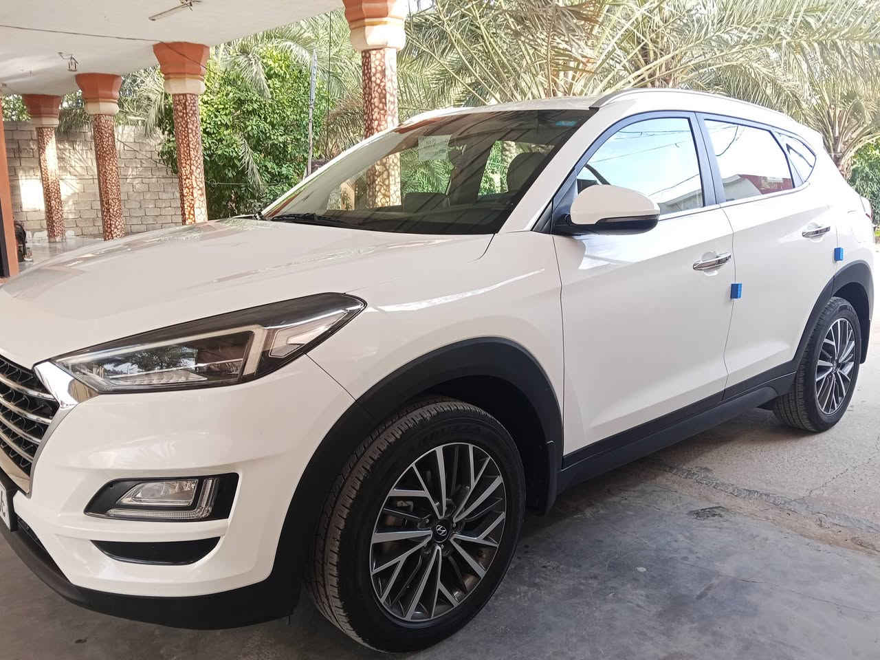 سلام عليكم للبيع توسان 2020 خليجي مكفولة كفالة عامة تخم تاير جديد صدر امامي خلفي جدي عل شركة السيارة وضع شركة طك كارتون اسبير مانازل ماشية 55 حقيقي فول عدة البنراما السعر والتفاصيل على رقم الهاتف ***********
العنوان ديالى (رقم بغداد مشروع وطني سنوية هزة رقم جديد) 
مواصفات 
زنون+تشغيل عن بعد+ كامرة امي خلفي+ كشن جلد كهرباء 2+رادر+حساس امامي خلفي+ترحيب
