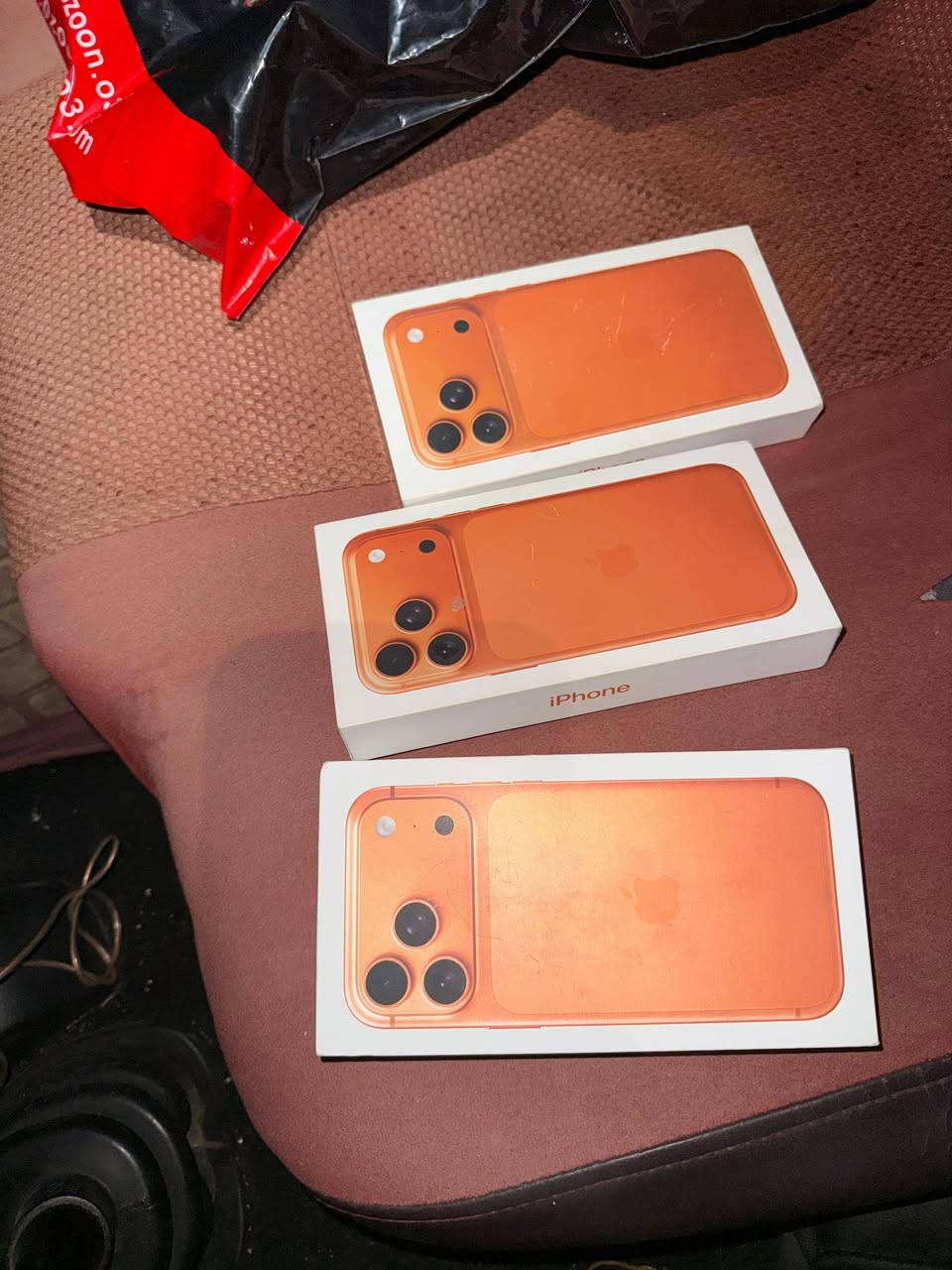 📱 للبيع – iPhone 17 Pro Max 📱
✅ جديد بالكامل (غير مفتوح من الكارتون) ✅ متوفر بسعتين: 🔹 1 تيرابايت (1TB) 🔹 512 جيجابايت (512GB)
📦 الأجهزة أصلية التفاصيل والمواصفات موضحة بالصور
للاستفسار والحجز: 📞 ***********
