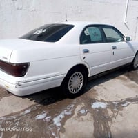 تويوتا كراون • ١٩٩٥ • بطه