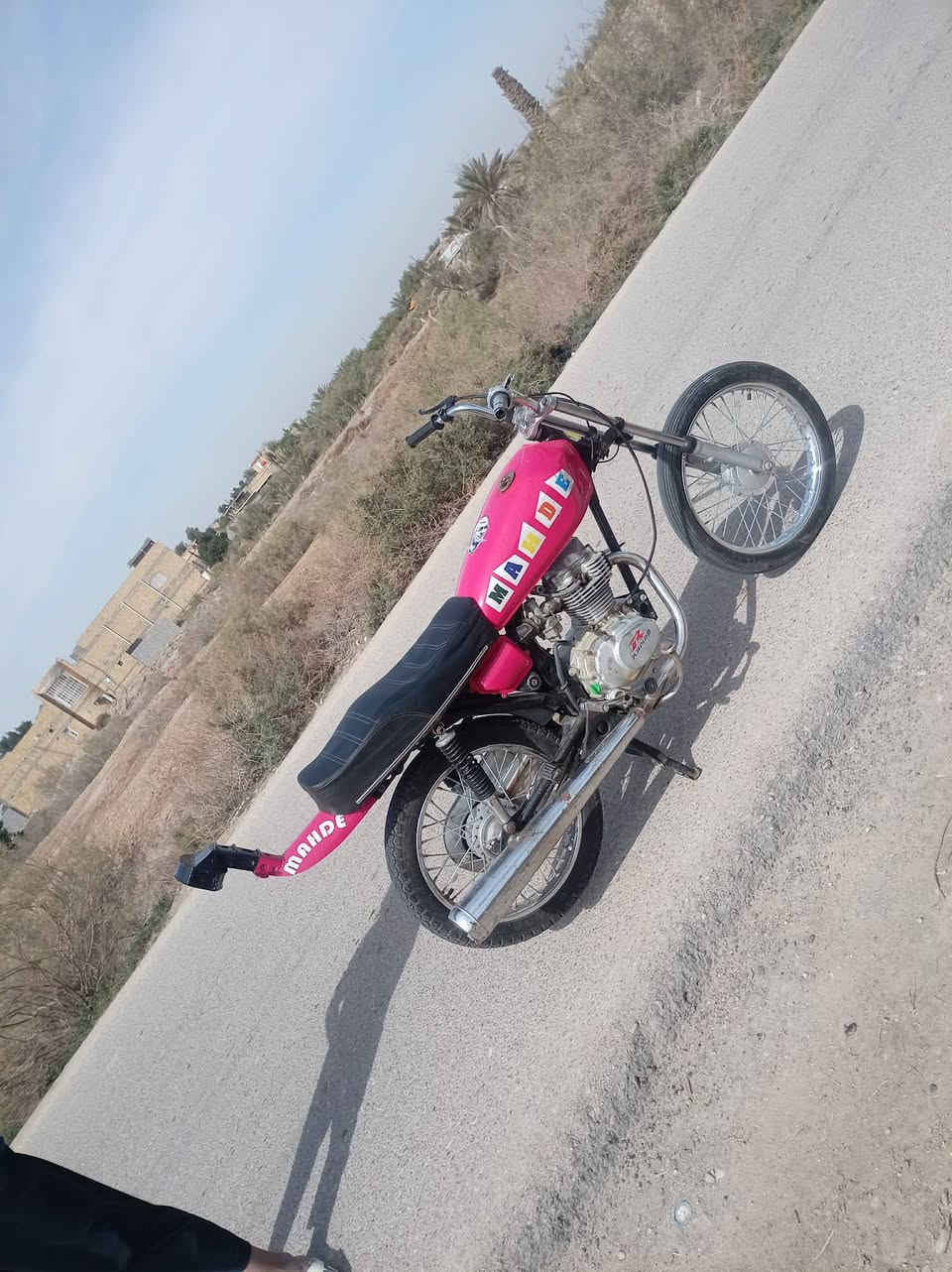 سلام عليكم دراجه لبيع دوات رابيدو ب450 وبيها مجال محرك حجز مفتوح ولفات وتعمير جديد دراجه ماعوزه براغي  مكاني كرمه بني سعيد مكلف بنشر  هاذا راعيها سجودي ميثاق  ورقم تلفون ‏‪***********‬‏
