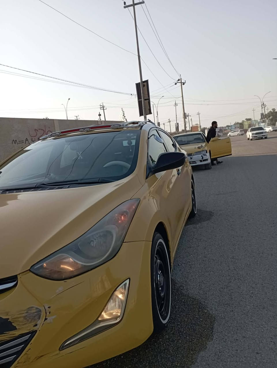سلام عليكم 
ألانترا مديل 13 وارد امريكي 
سياره جاهزه ومتعوب عليه 
ضربته جاملغ امامي ايمن ولباقي ليبل واحد 
مكينه جديده 1800 وشادله منضومه غاز لا تنقيص ولا تبخير 
كير جديد 
شاشه تحكمات كله شغاله 
تخم تايرات ابو الخطه 
رقم بغداد شرط المداور بسمي 
مامطلوب لاهئيه ولا مرور
سعر 107 وبيه مجال 
المكان الناصريه الشطره 
‏‪0781 405 1640‬‏
