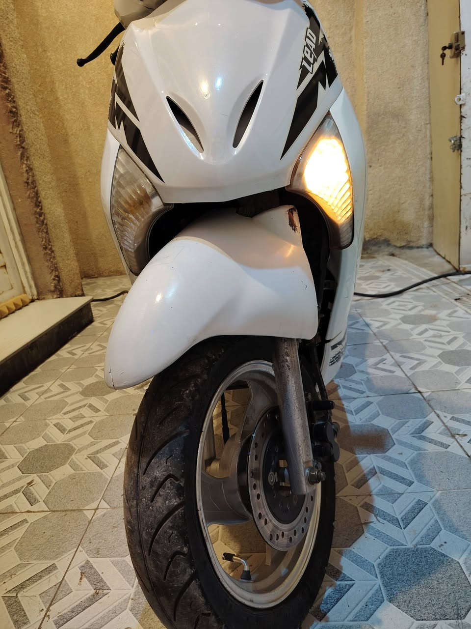 السلام عليكم ورحمة الله وبركاته الجميع دراجه ليدي موديل ٢٤ كله شغاله ابشر الفحص مكينه خرسه سلف وهندر كله شغاله كهربائي كله شغاله مكينه برغي مامفتوح منه ابشر الفحص مكانه قرب جسر الثوره الاتصال *********** السعر 450
