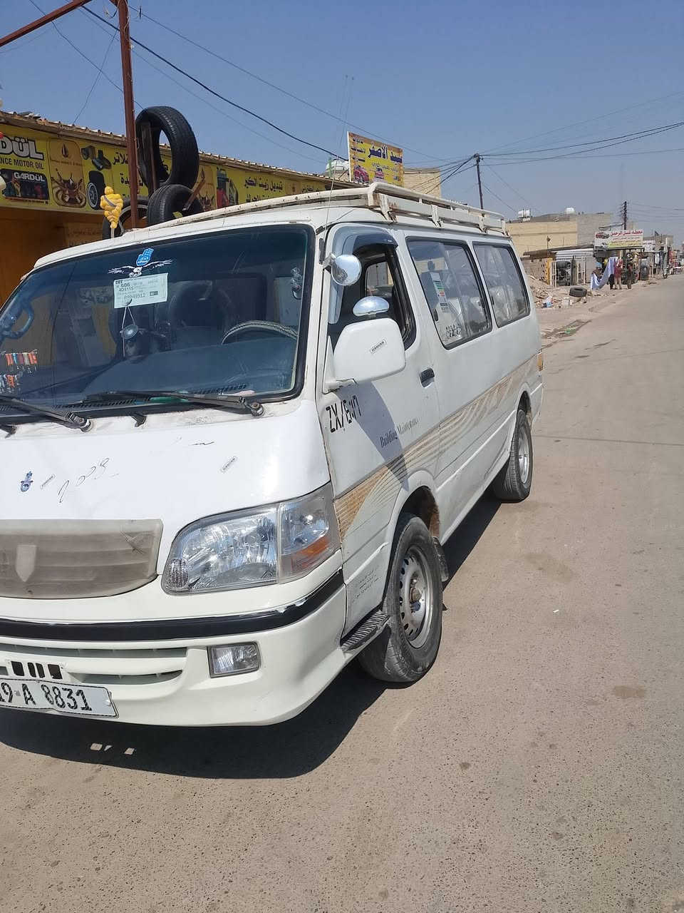 السلام عليكم فتون جمبي 2008مكينه وكير كفاله عامه تهم تاير سياره بدون صبغ وبدون ضربه سياره جاهزه للشارع مصفرة هيئه وغرامات سنويه ل2030 مكان بغداد الزعفرانية..الرقم ***********
