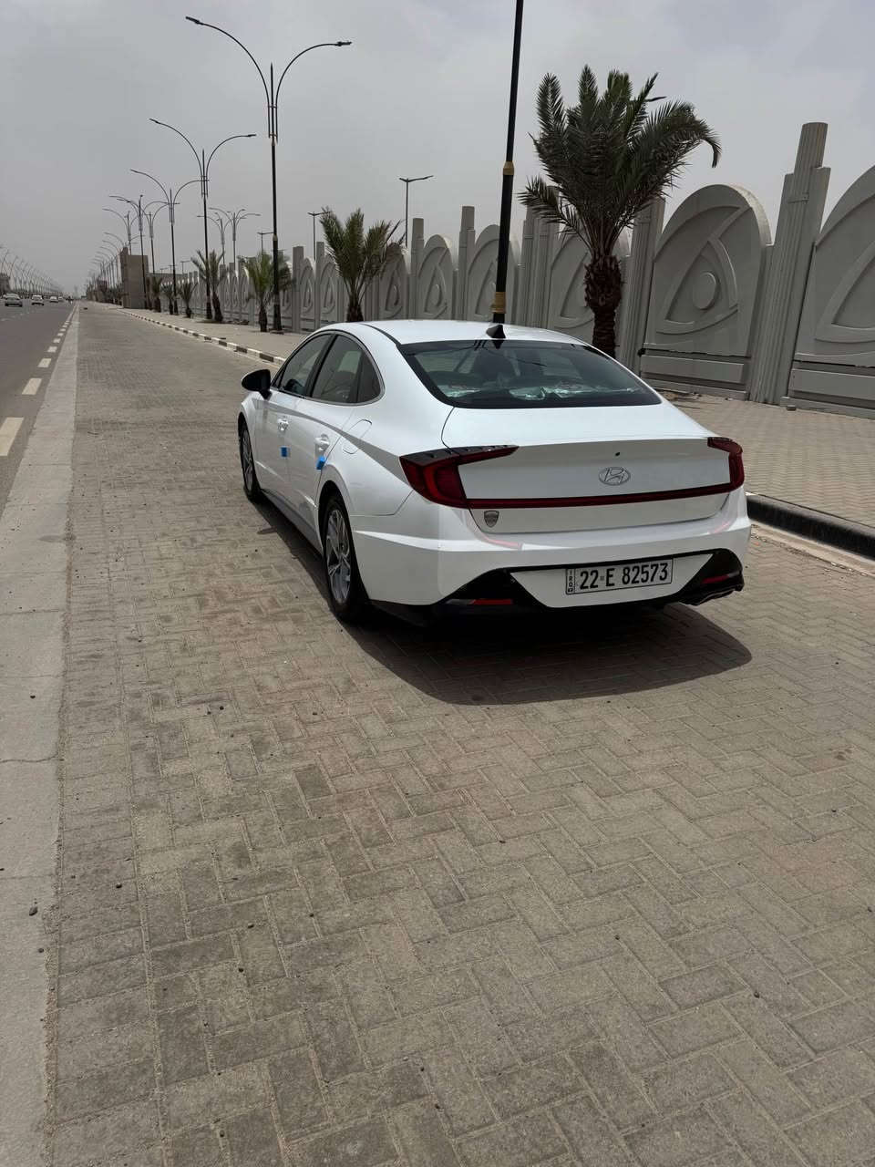 السلام وعليكم سوناتا 2021 مكينه 2500
المرغوب سياره جديده محرك كير كفاله 
اربيل بسم شركه رقم جديد 
1 بصمه تشغيل عن بعد 
2 صندوك ذكي يفتح عند الاقتراب 
3 لد امامي لد خلفي 
4 لايت 4 عدسات
5 تبريد بيانو مناخي منفصل
6 نقطه عميه بلمرايات جانبيه
7 توقف ذاتي وانتباه خروج عن المسار
8 هيترات مقاعد اماميه
9 شاشه وكامره خلفيه دواره 
10 اشارات بلمرايه 
11 بصمه تشغيل وبصمه ابواب وصندوك
بعد اكو مواصفات السياره وارد امريكي صور الحادث موجوده بل منشور فقط شبر راحد صبغ 
السعر 163
للاستفسار  *********** البصرة, العراق
