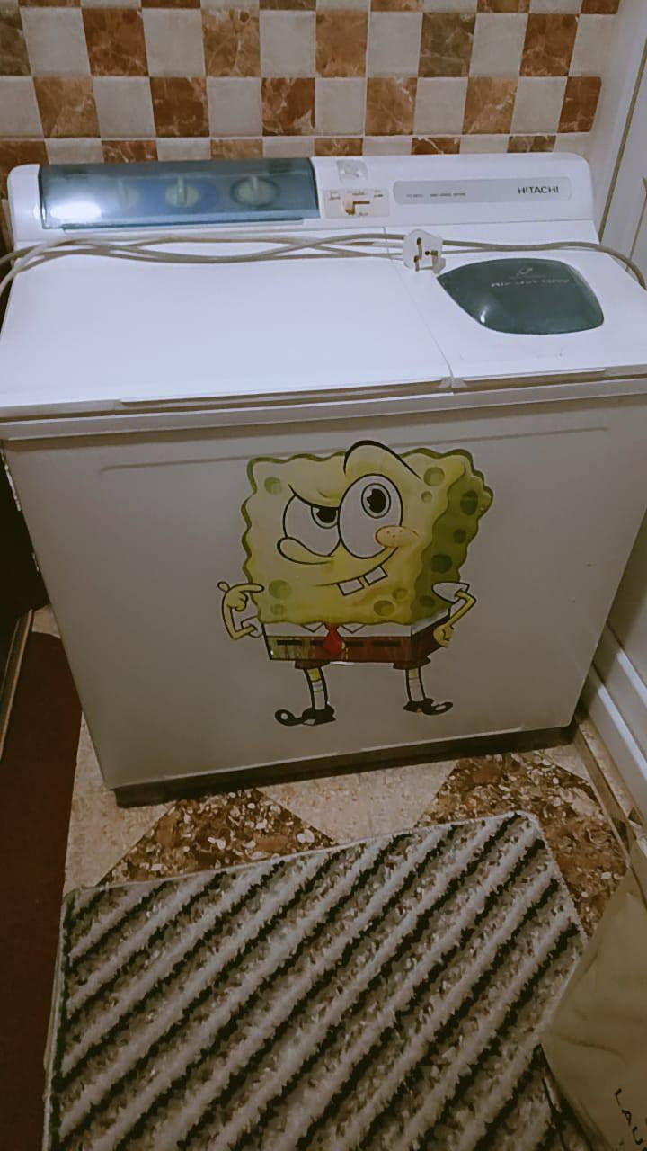 غسالة هيتاشي مستعمل 75الف...وطباخ 5عيون 75الف..للاتصال ***********...خانقين
