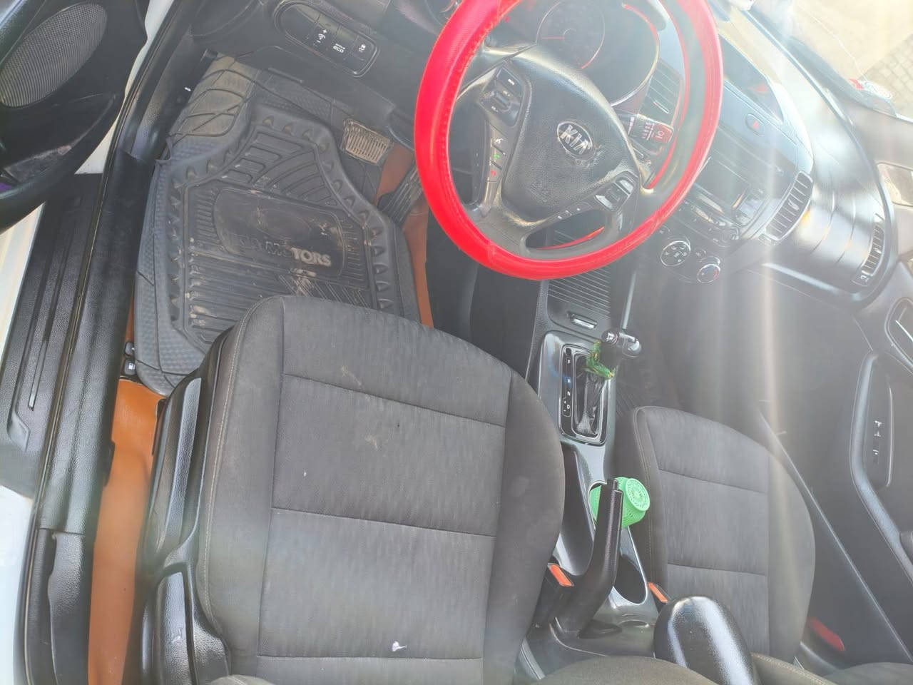 فورتي 2016 وارد امريكي 
تبديل بنيد وجامل الخلفي والباب بيهن صبغ شويه حدادية جديدة 
تبريد ثلج 
مكينه دوش  2000 تحكم ستيرن جهتين وتحكم مري
مانع انزلاق مثبت سرعه السيارة  رقم انكليزي ذي قار 
السعر 112 و بيها مجال  العنوان الناصريه المركز*********** رقم بي واتساب
