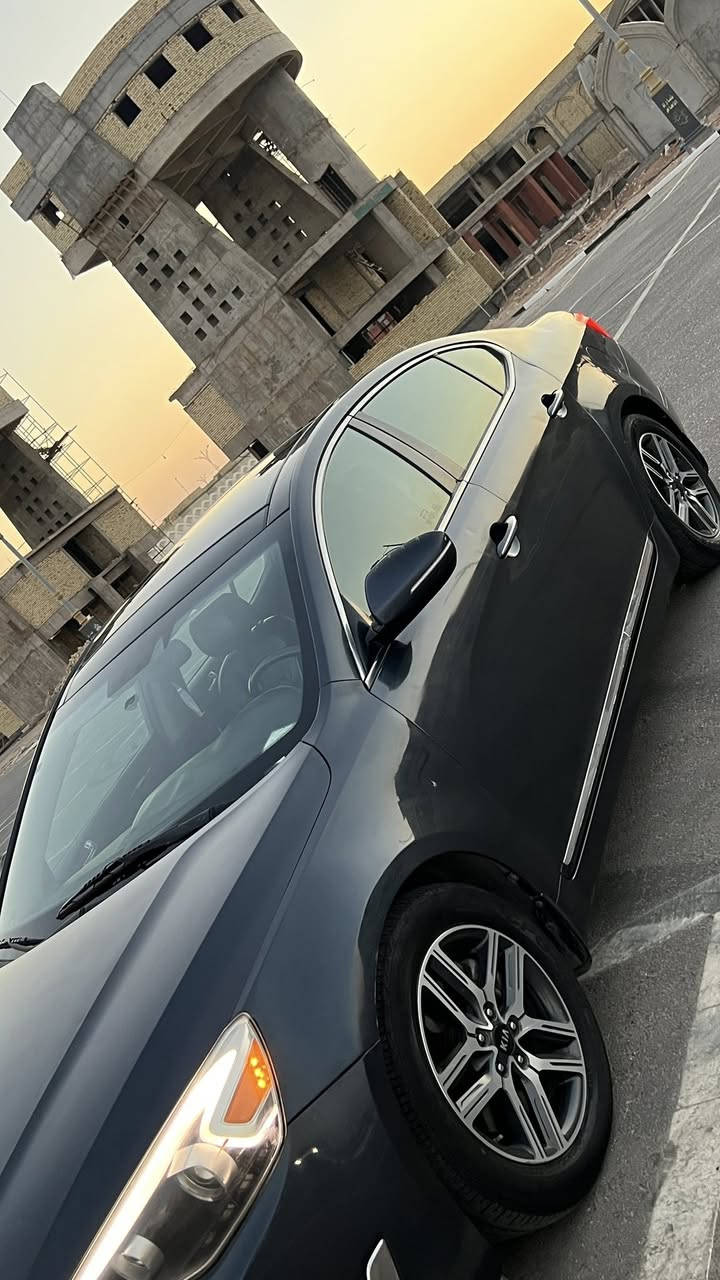 كيا كادينزا موديل 2015 للبيع مواصفات الفول بيه قطع صبغ اثرجراد ابيع احزام سعرها 118 $ 
للتواصل واتساب ***********
