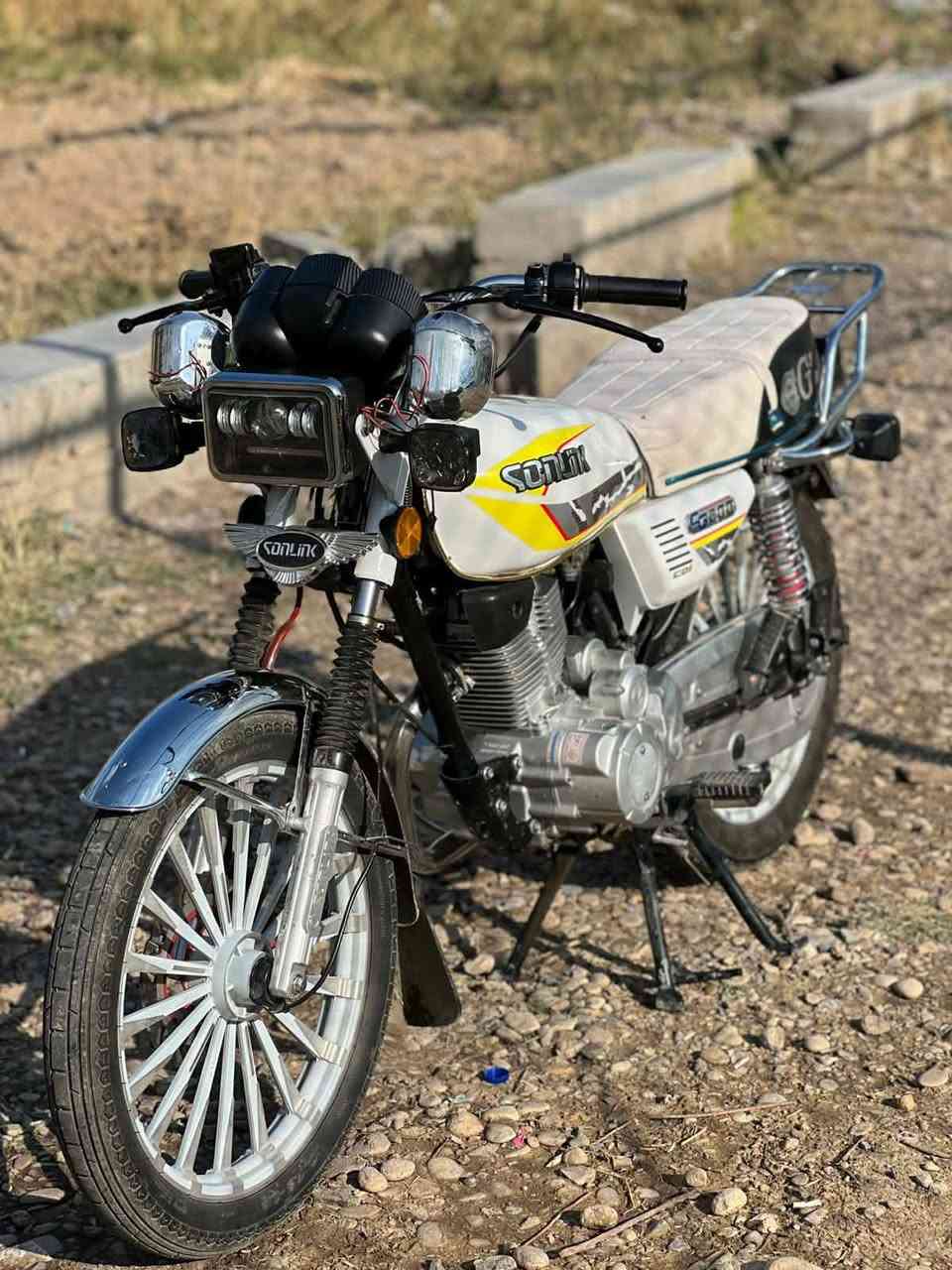 السلام عليكم دراجه سيفان للبيع دراجه خير من الله كفاله عامه زيرو ماشيه 6489 كلشي شغال بيه دشبول كهربائيات شغاله لسعر 775 وبيها مجال قليل لمو شراي لا يطب لمكان ديالى بعقوبة جسر خرنابات للستفسار خاص مفتوح


**إذا كنت صاحب هذا الإعلان وتريد حذفه لأي سبب، رجاءا أرسل رسالة إلى الدعم الفني**