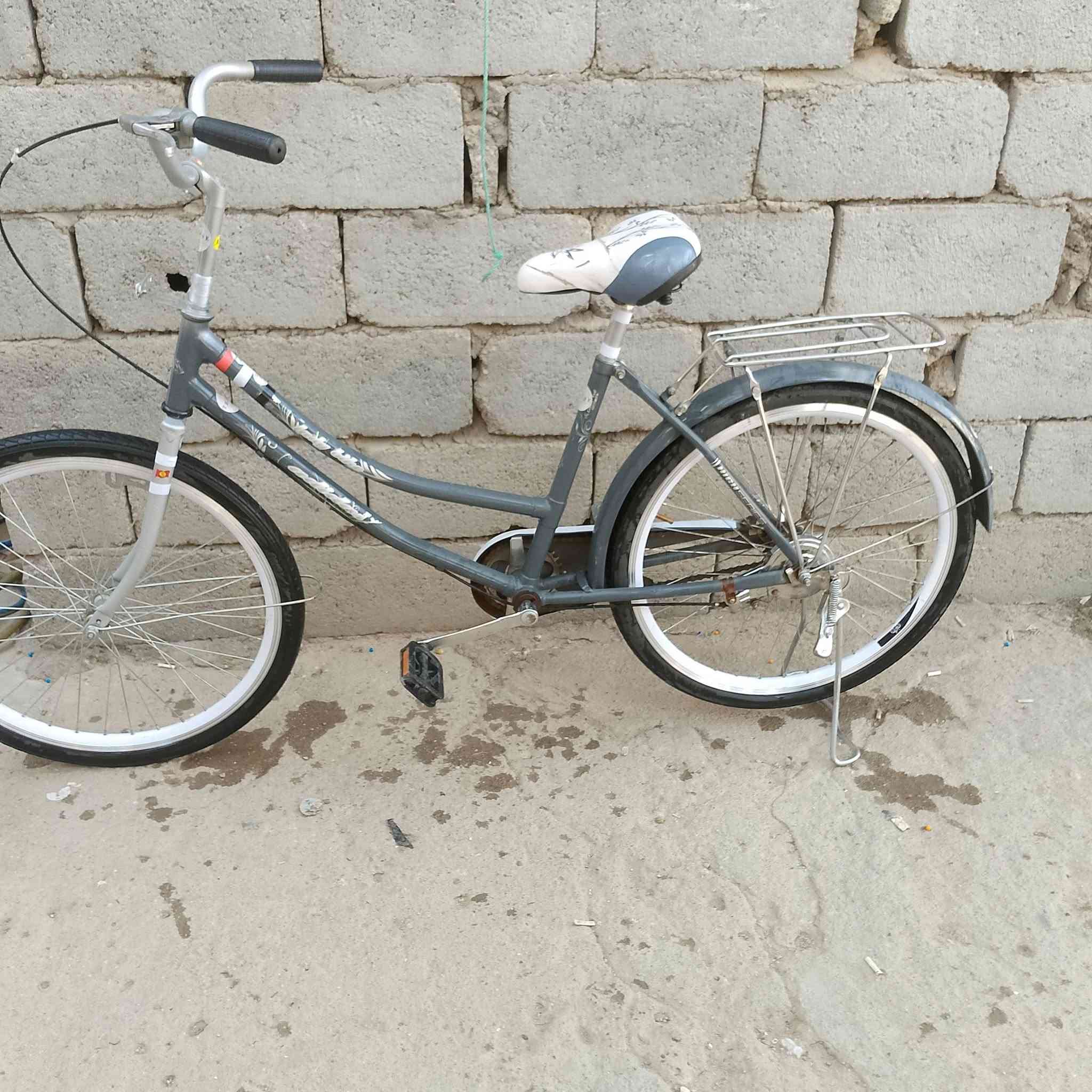 السلام عليكم بايسكل للبيع السعر 65 بمجال مكان ناصريه بسومر م مركز


**إذا كنت صاحب هذا الإعلان وتريد حذفه لأي سبب، رجاءا أرسل رسالة إلى الدعم الفني**