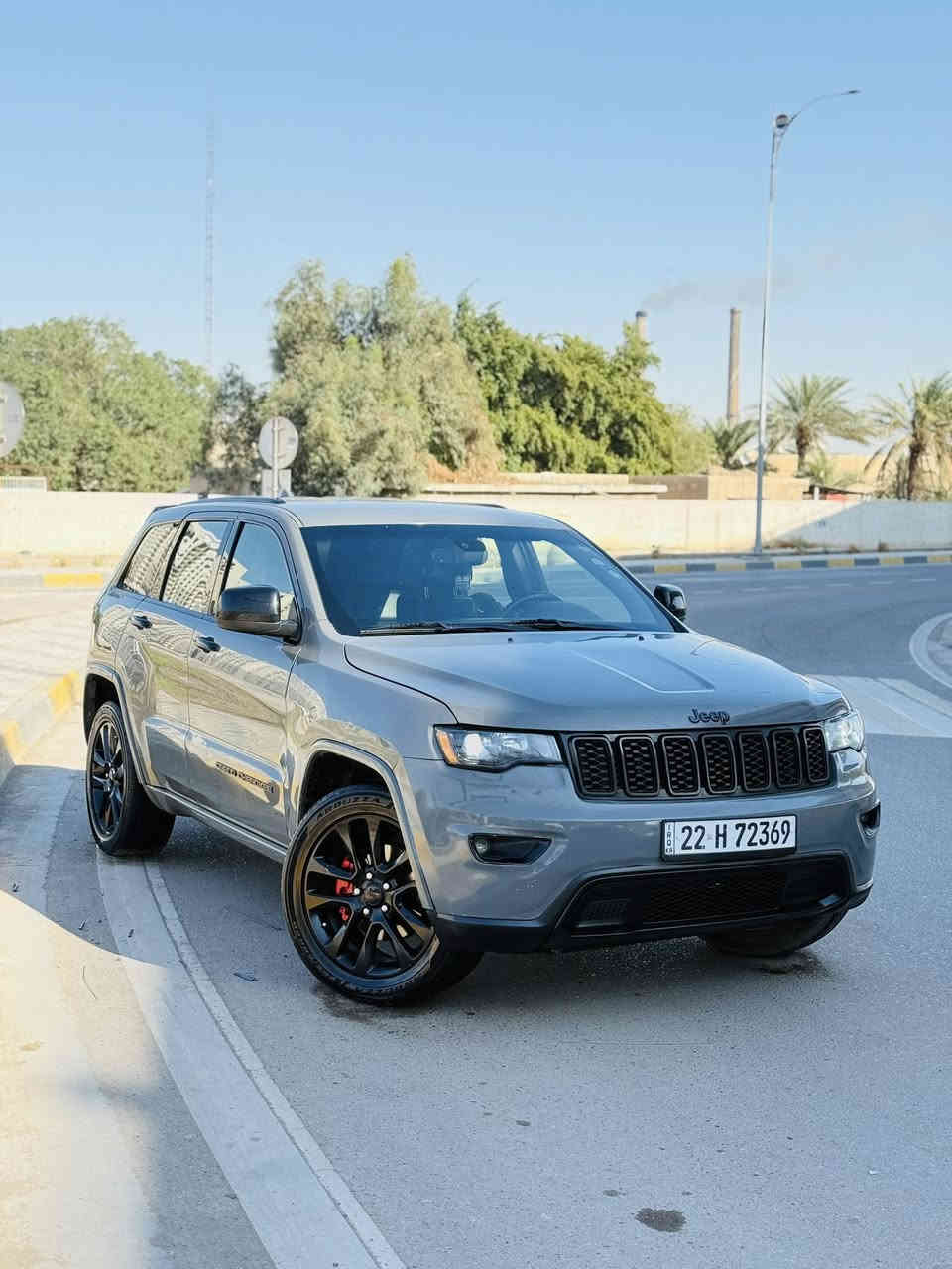 � جيب بلاك توب 2020 – لون إسمنتي تو ويل
💰 السعر: 239 ورقة مجال بسيط جدا

البچم كبس 

المواصفات:

 • بصمة تشغيل

 • بصمة أبواب

 • رادار جانبي (نقطة عمياء)

 • منظومة زينون

 • كاميرا 360 درجة

 • مقاعد مخمل + جلد

 • كراسي كهرباء

 • تدفئة كراسي أمامية

 • تدفئة ستيرن (مقود)

 • تبريد أمامي وخلفي

 • ويل اسود قياس 20

 • شاشة كبيرة

 • شاشة أعطال

 • توقف ذاتي

 • حساسات خلفية

 • صندوق خلفي كهربائي

 • لحية أمامية

 • ديفيوزر خلفي

 • لحية فوق البك الخلفي

 • بردات أبواب خلفية

 • حادث جاملغ أمامي فقط (بارد)

 • بيها كارت تكحيل باب الصدر من جوه

 • السيارة نظيفة وجاهزة مابيه نقص

صور الحادث مرفقه بلمنشور

——————————————

***********

📍العنوان بغداد الدوره
