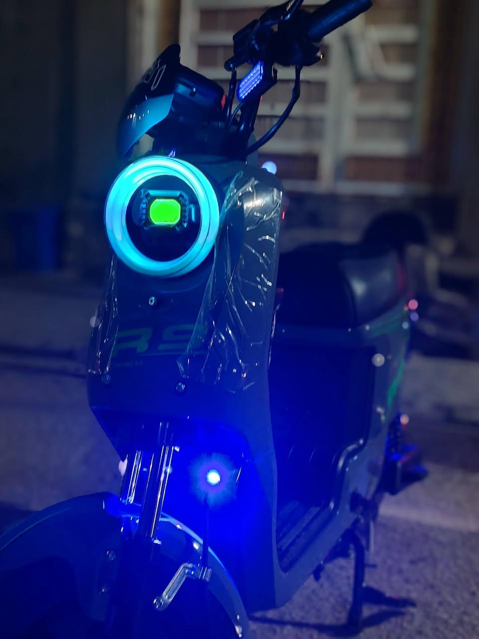 سلام عليكم دراجه شحن للبيع السم R9
الون اسمنتي
البطاريات بعدهن جدد
موديل 2026
ماراح يصيرله اقل شهر من اشتريته
دراجه شرط شخط ما بيه
تايراتهن بعدهن جدد
شاحنه بعدي جديده
خاراضه سله كفوف مال بايدر مري مال استيرن بعدن ما مستعملا
البطاريات حجم ١٦ امبير
السعر ٥٣٠ وبيه مجال مكان نجف حي الشهداء
الرقم :***********
