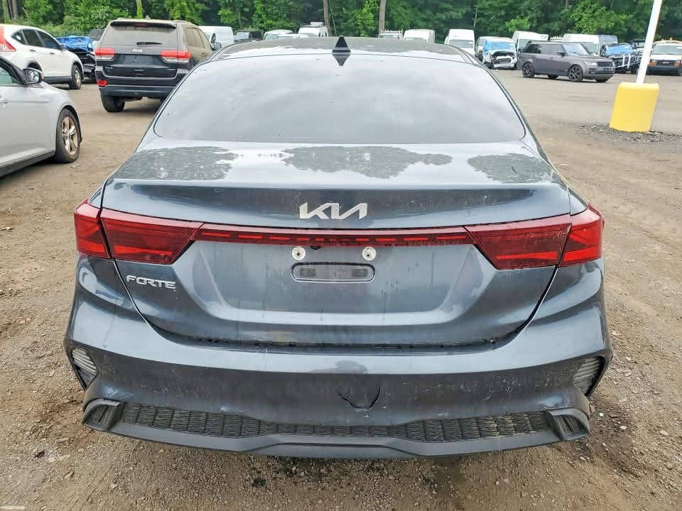 AM BREAKING OUT PARTS FOR THIS SALVAGE 2022 Kia Forte Lxs JUST INCASE ANYONE IS LOOKING FOR PARTS


**إذا كنت صاحب هذا الإعلان وتريد حذفه لأي سبب، رجاءا أرسل رسالة إلى الدعم الفني**