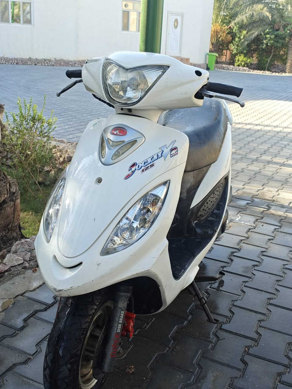 سلام عليكم  كامكو في تو للبيع  حاويه صالها5تشهر من مطلعها من الوكيل نضافه 100/100دراجه خير من الله ما ناقصها شي السعر800وبيها مجال حك جيه العنوان نجف كوفه رقم***********
