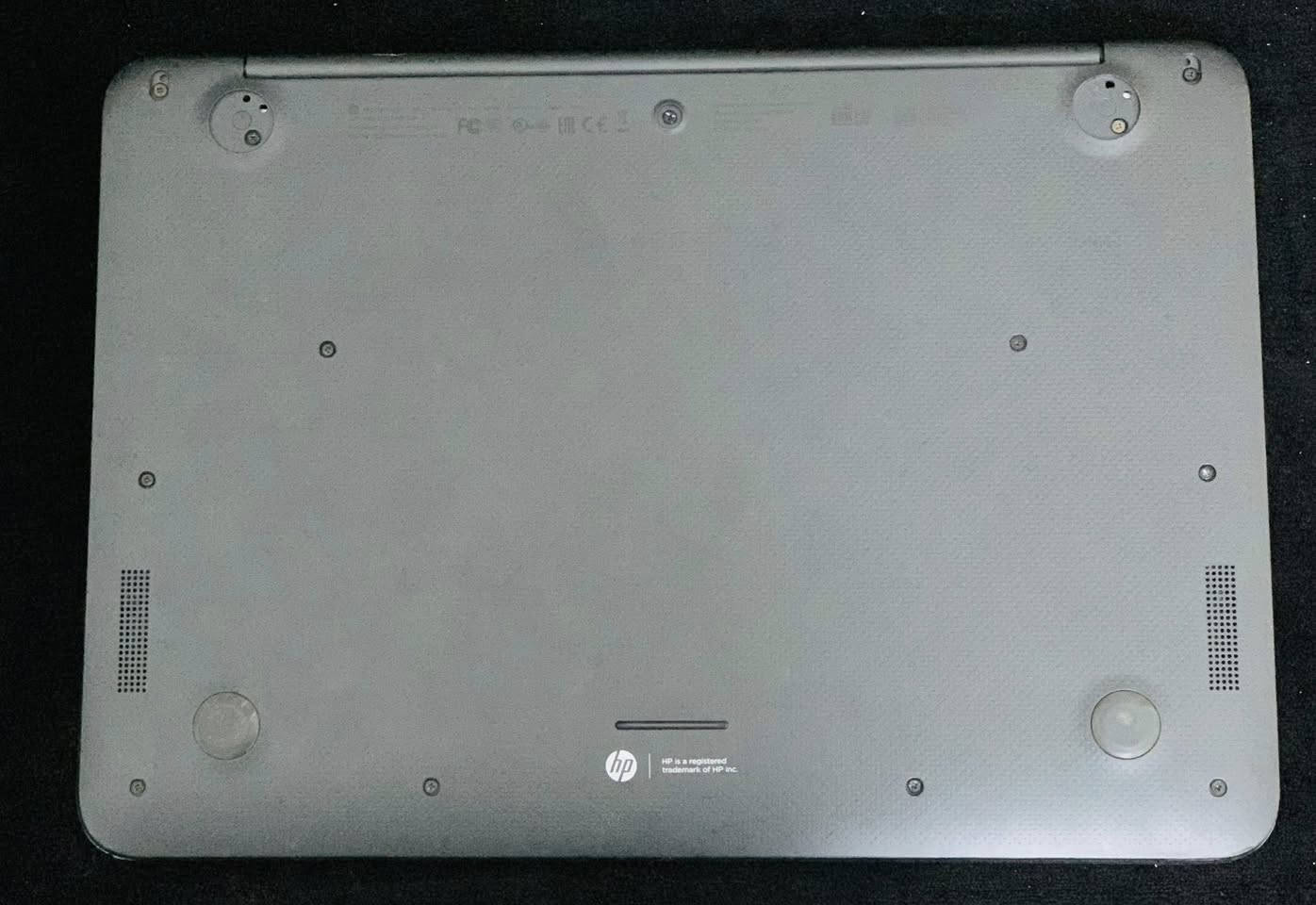 لابتوب من شركة hp #للبيع
الجهاز   مخصص  للبرامج الدراسية والتعليمية وبرامج التواصل الاجتماعي  ويوتيوب وتصفح للانترنت  و اصحاب المكاتب الطباعية 
 
حجم اللابتوب 14 Inches
الذاكرة 16GB  قابل  للزيادة عن طريق رام خارجي او هارد خارجي 
الرام 4GB 
بطارية ١٠٠٠٠ملي امبير يعني4 ساعات 
الكيبورد عربي انكليزي 
الكيبورد لون سلڤري
يحتوي على منفذ usp عدد 3 
يحتوي على منفذ hdmi لربط الابتوب على التلفاز 
يحتوي على منفذ للرام ومنفذ هيدفون اواكس

الملحقات فقط شاحن اصلي

السعر خااااااص
متوفر توصيل


**إذا كنت صاحب هذا الإعلان وتريد حذفه لأي سبب، رجاءا أرسل رسالة إلى الدعم الفني**