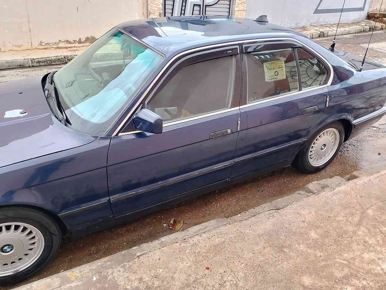 بي أم 520محرك فل كيرعادي لاصرف ولانفخ السياره جاهزه قفل مركزي جام عادي
للبيع اومعرض سعر35موديل 89 
***********
***********
