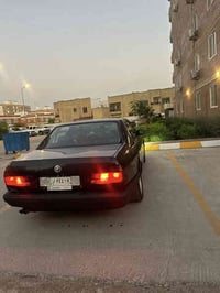 BMW  موديل 1991 رقم انبار مال تعمير السعر 35 مكاني بغداد حي العدل 0775...