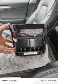 شاشة تسلا ب 100 07717774497