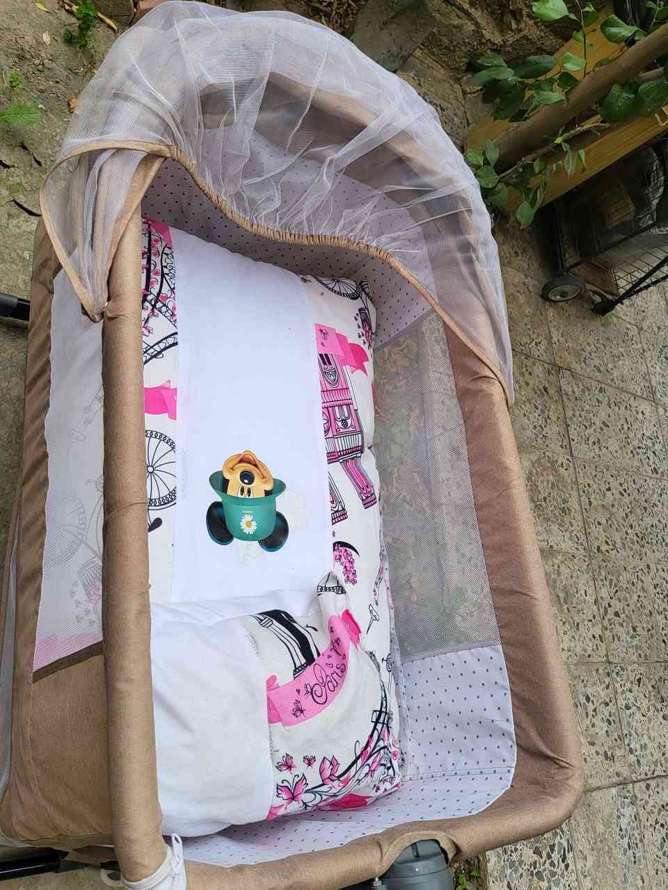 اغراض اطفال حديثي الولادة للبيع
كاروك هزاز 50 الف
كليكوت هزاز حديث ولادة 25 الف
حجلة 15 الف
عربانة صغيرة 15 الف
لعبة اطفال جديدة 5 الف 

اللي ياخذهن كلهن احسبهن ب 90 الف 
بغداد حي العامل 
***********
