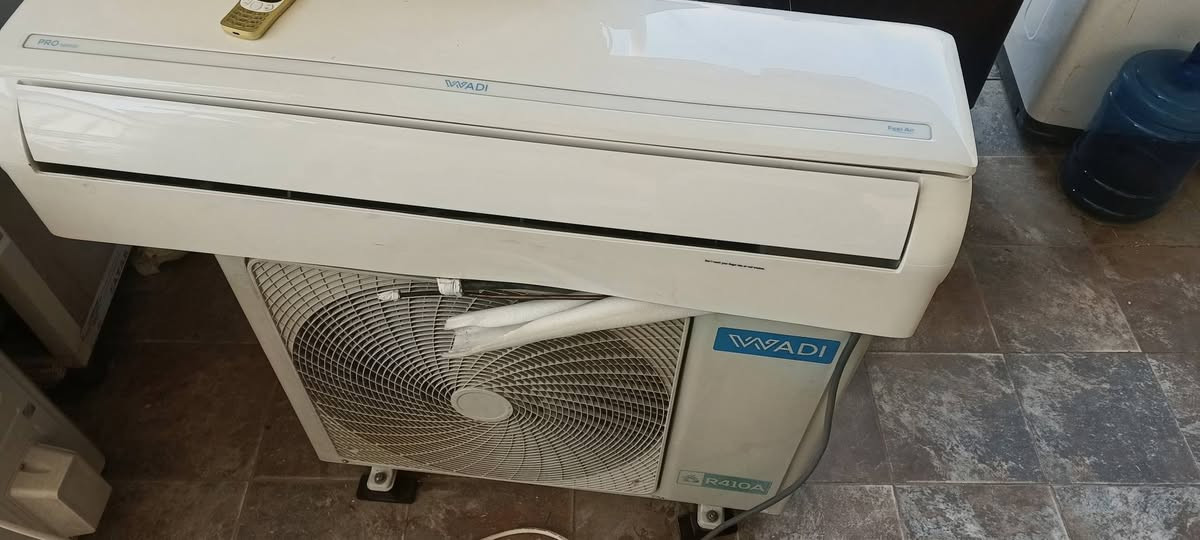 سبالت توسوت 2طن عدد3
نظيف جدا كاملات 
السعر الجهاز 600الف
سبلت وادي 2طن انتاج 25 نظيف جدا..500الف
***********
الاسكندريه
