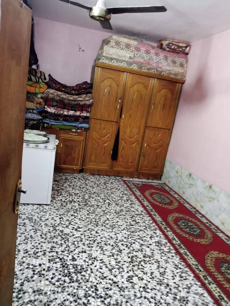 بيت للبيع الكفاءات قرب المدارس الجدد المساحه 128
***********
