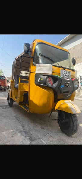 سلام عليكم تكتك 2020 شهر ال 11 بيهه بس الغد اليمنه ضربه من جوه ومعمره  رقم وسنويه بأسمي تحويل ثاني يوم اي نقص مابيها امانت الله السعر 6و600وبيهه مجال مكاني بغداد الشعب ***********
