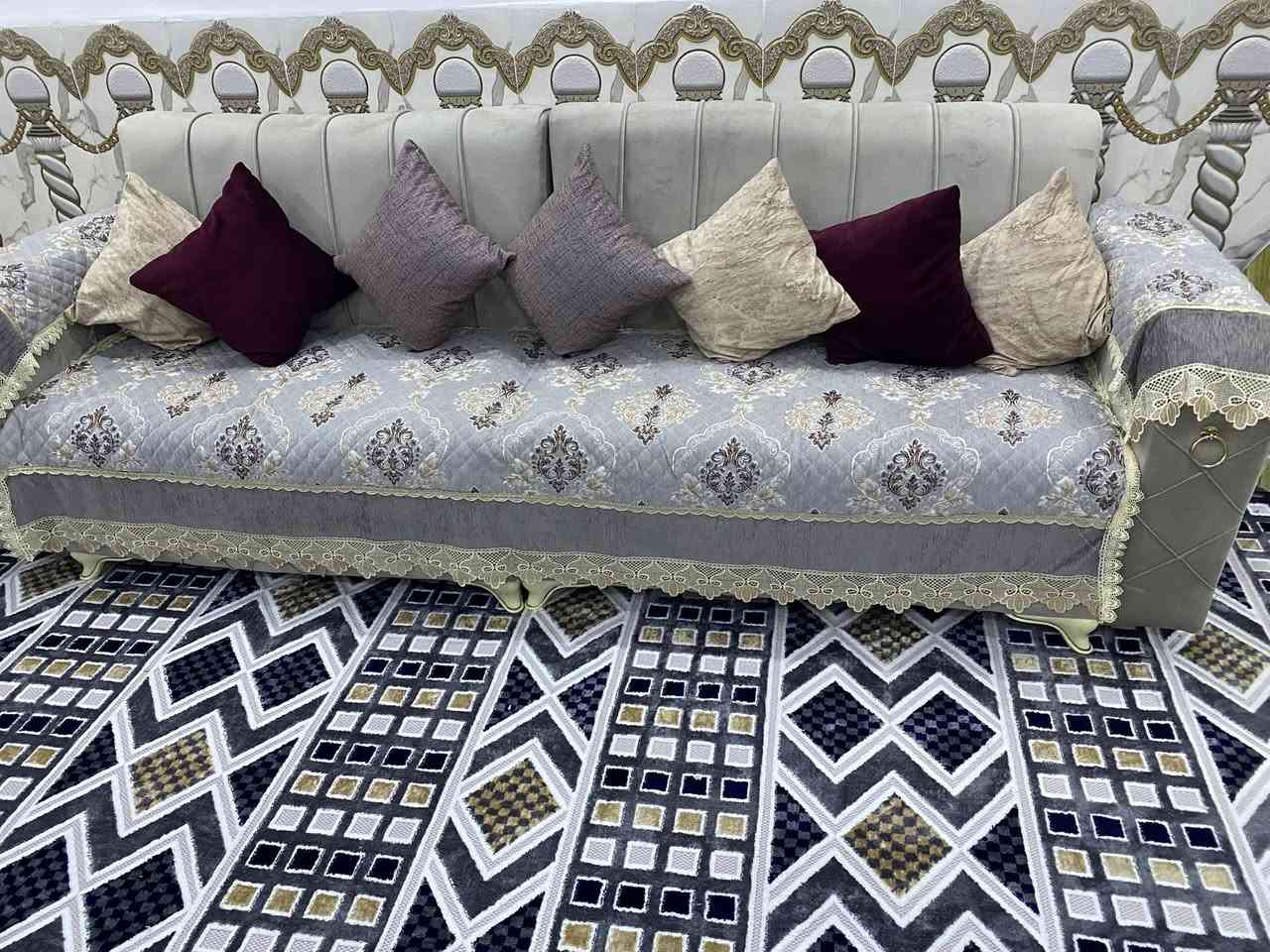 سلام عليكم
تخم قنفات استخدام شي قليل 
نظافه 100‎%‎
بصره شط العرب 
8 قطع 
اكو 4 قطع 
*********** 
سعر 700 8قطع بيهن مجال
سعر 300 4 قطع بيهن مجال 
شرط لا كسر ولا شي
