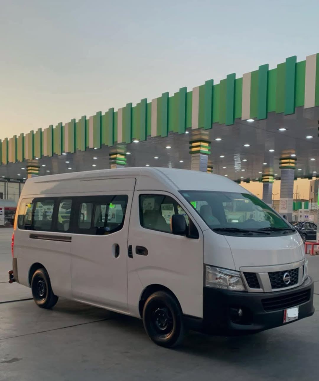 السلام عليكم اخوان سياره نيسان يورڤان عاليه 
موديل ١٥.  رقم بغداد ابسمي سياره خير من الله 
ميكانيك تبريد تدفءه تخم تاير كير مكينه اكسل 
باتري جديد عينه صينيه جديد تجفيت مكينه جديد اول فتحه اله مكينه خير من الله ما اتكص كبل للشغل ما تصرف عليه او بل عافيه عل ياخذه ماشيه ٣٦٠   اي ستفسار هاذه الرقم ***********
