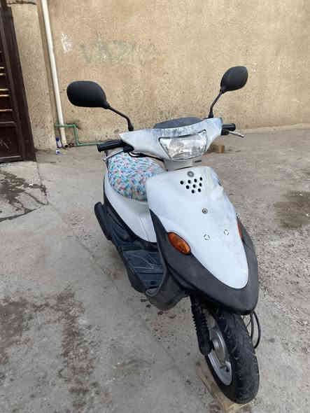 السلام عليكم دراجة بيجي 9 زروف سرعة 60 كاملة من كلشي كهربائيات كلها شغالة عدادات بريكات امامي وخلفي لايت بك لايت كلة شغالة وقفل جنطة وقفل ستيرن مكينة خير من الله نكرة سلف بل وكت نقص فقط هندر السعر 350 بيها مجال مكاني بغداد حي جهاد ***********واتساب
