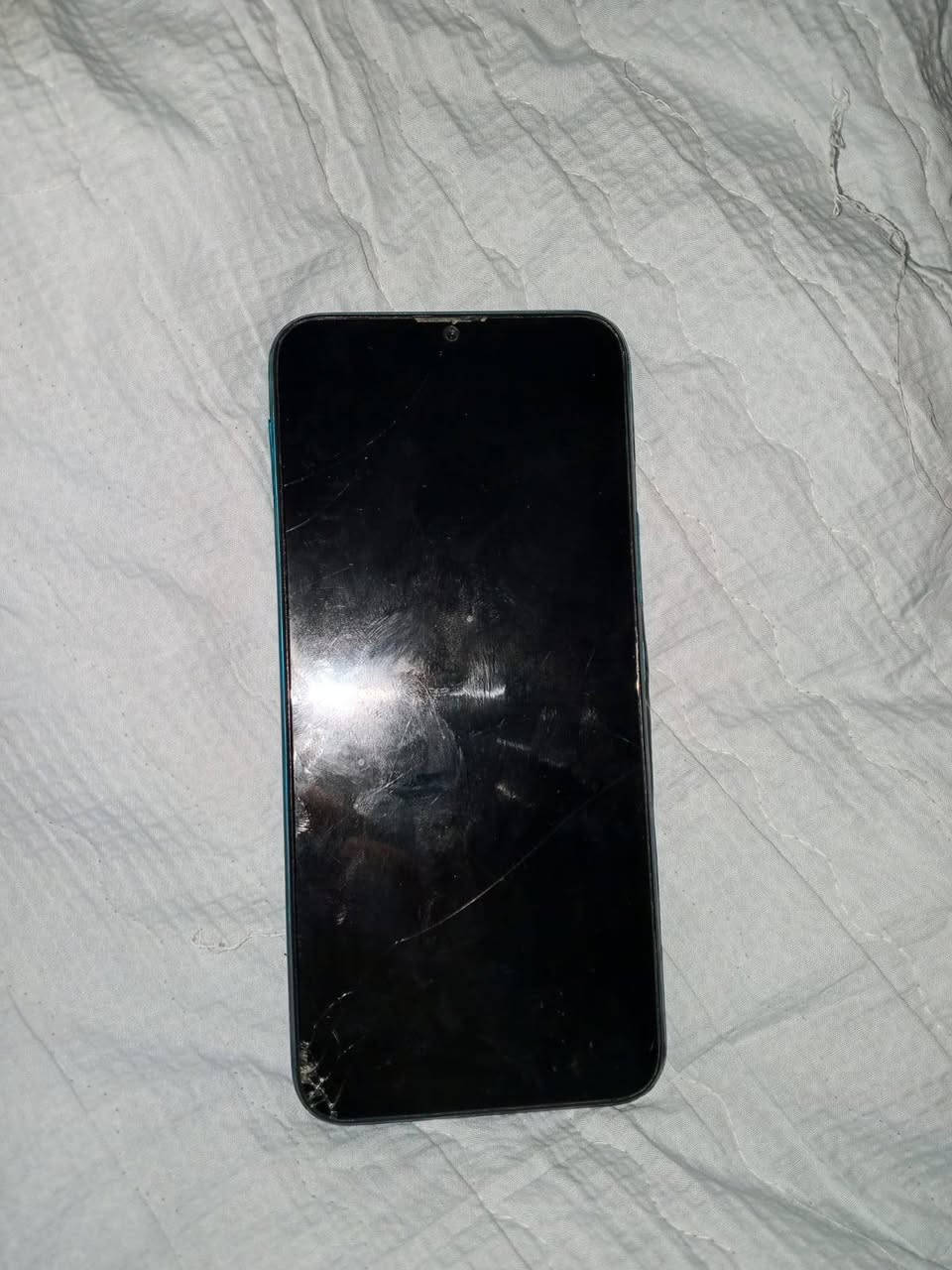 سلام عليكم جهاز انفنكس سمارت 6 للبيع جهاز بي فطر بل شاشة خفيف او مكسور من الحافة سعر 45 بي مجال اي ستفسار وتساب او خاص ***********
