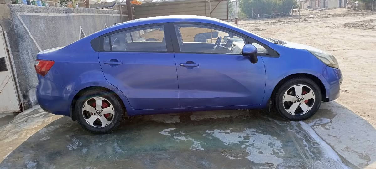 كيه ريو موديل 13 ضربه جاملغ وبنيد فقط. خليجي مكينه دوش علئ وضع شركه
مابيها نقص بسمي تخم تاير جديد السعر 70 استفسار ***********
