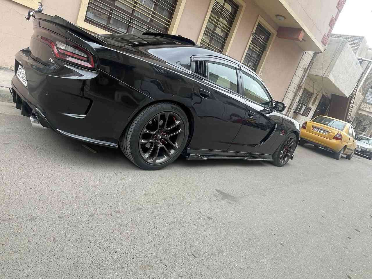 السلام عليكم /بيع مستعجل
دوج جارجر RT max موديل2016
رقم بغداد 
فول الفول 
فتحه 🦦
رادرات جانبيه 
انارت ترحيب عند فتح 
مري قلاب عند بك 
كشنات شامو وجلد بلادي حفر RT 
كشنات كهرباء 
سكليتر كهرباء تحكم ب مقعد سايق 
حساسات خلفيه 
شاشه كبيره 
رادار جانبي
تدفئه تبريد ب كشنات اماميه 
تدفئه كشنات خلفيه 
ستيرن تدفئه 
اظافات ع سياره 
تحديث كامل SRT 
برمجه البطل ايكل 
هدرز و دبات سود SRTووسطيات slb
بلكات ريسنك 
لد متغير ب تلفون اكثر من لون خارج وداخل السياره 
لايت زنون عدسات زرع 200 دولار
هواي بعد بيه موصفات 
سياره كلش نظيفه استخدام شخصي 
حادثه موضح بل صور صبغ جاملغات خلفيه وتبديل باب بلادي بدون ايرباك السياره 
صدر امامي خلفي جديد 

ويل اصلي جديد و تخم تاير تو سايز جديد الخلفي 315 والامامي 275
ل ستفسار
السعر 163 استفسار ***********
ملاحضه السياره بالحقيقه احلى من الصور
حبايب بالنسبه للسعر تجي تشوف السياره 
وتقتنع وبيك خير وتدلل مكاني بغداد 
ماشي82 الف حقيقي السياره اي نقص مابيه
جديده لوك❤️.
