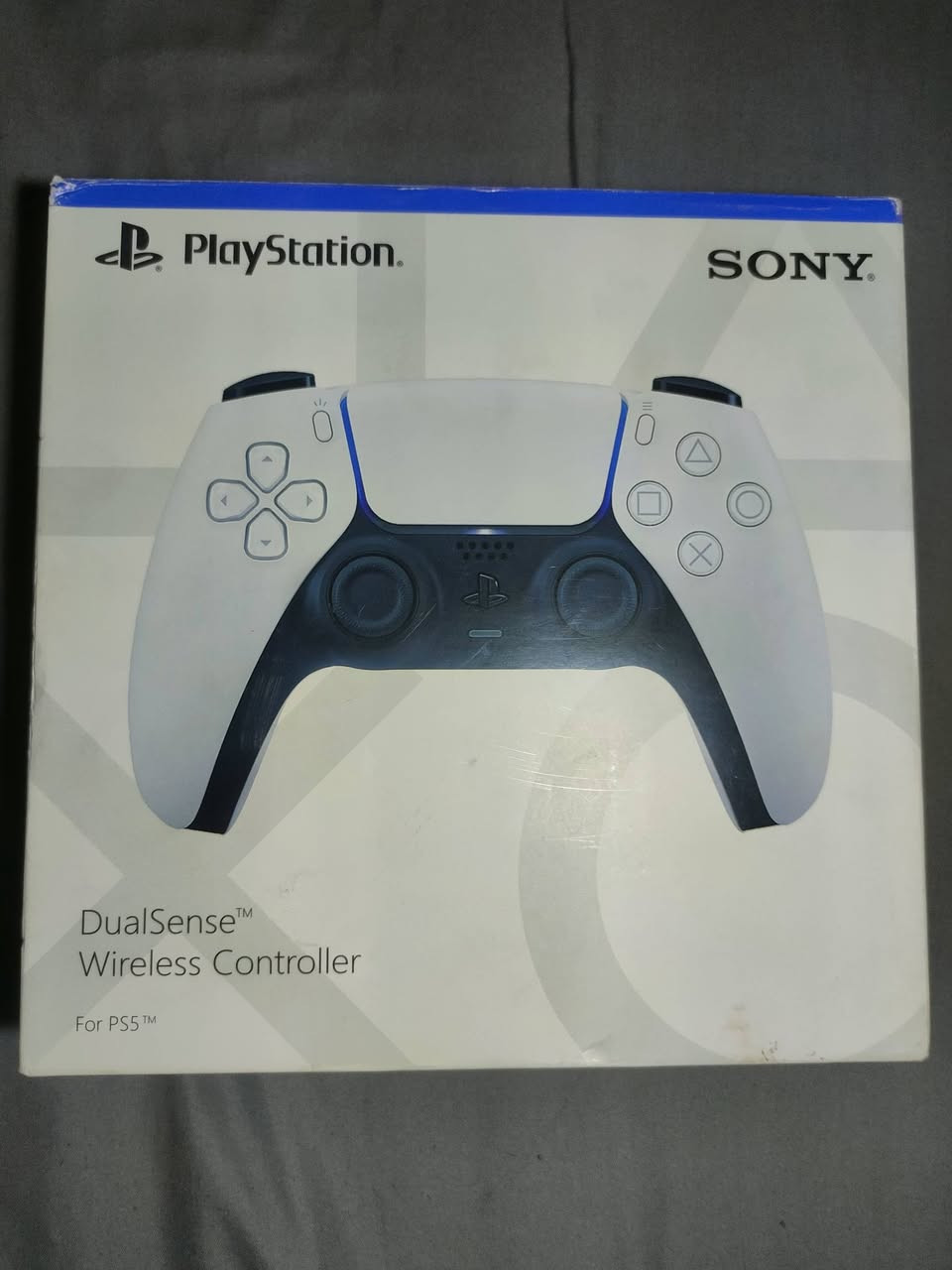 السلام عليكم
جوستك PS4 بشكل جوستك PS5 كوبي كلش نظيف للبيع للتواصل واتساب ***********
