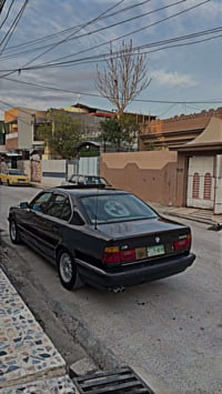 بي ام للبيع (520i) 1991 باقي التفاصيل عل رقم او خاص موجود. *رقم جديد د...