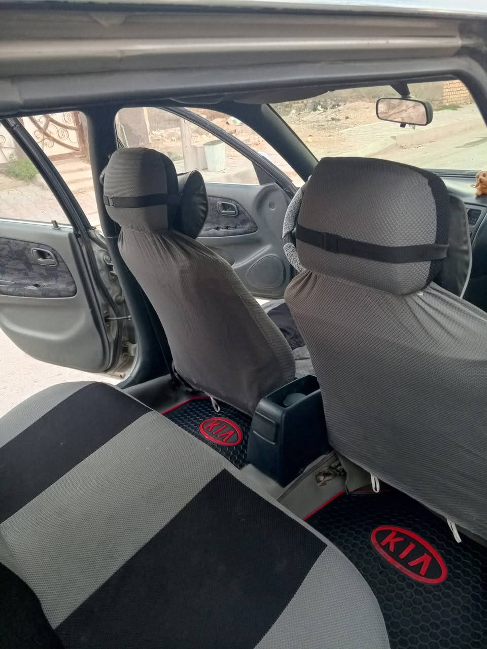 السلام عليكم ..
كورلا 96 يسرى بلادي رقم بغداد انگليزي سنوية تنتهي 2030 مكفولة گير ومكينه وحدادية وتبريد دواخل نظيفة شخط ما بيها مرشوشة صبغ للجمالية السعر النهائي 60 ... 
#مطلوب مراوس مع بي أم نظيفة بنفس السعر بدون فرق ..مكاني الكوت


**إذا كنت صاحب هذا الإعلان وتريد حذفه لأي سبب، رجاءا أرسل رسالة إلى الدعم الفني**