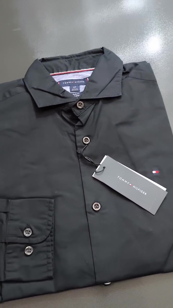 قمصان Tommy الأصلية 🖤🔥
لون اسود مرتب وفخم بكل تنسيق 👌
قالب Slim Fit يطلع أنيق على الجسم 🔥
وفرناها إلكم بقياسات:
S / M / XL
السعر 35 الف  💸
اورجينال 100% وجودة تفرق ✨
اوتلت العراق ✔️


**إذا كنت صاحب هذا الإعلان وتريد حذفه لأي سبب، رجاءا أرسل رسالة إلى الدعم الفني**