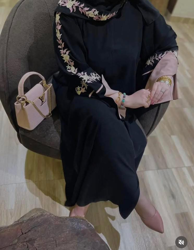 عباي تطريز + شالها  ب55 الف مع التوصيل 
قماش كويتي ✔️ 
خامة حبر الفرسان 
صُنعت خصيصاً لكِ لتناسب أناقتك 
مقاسات 1~2~3~4~5~6 
من وزن 50 لغاية 100


**إذا كنت صاحب هذا الإعلان وتريد حذفه لأي سبب، رجاءا أرسل رسالة إلى الدعم الفني**