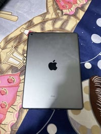 آيباد ٨ • ٣٢ • بطارية ٩٠