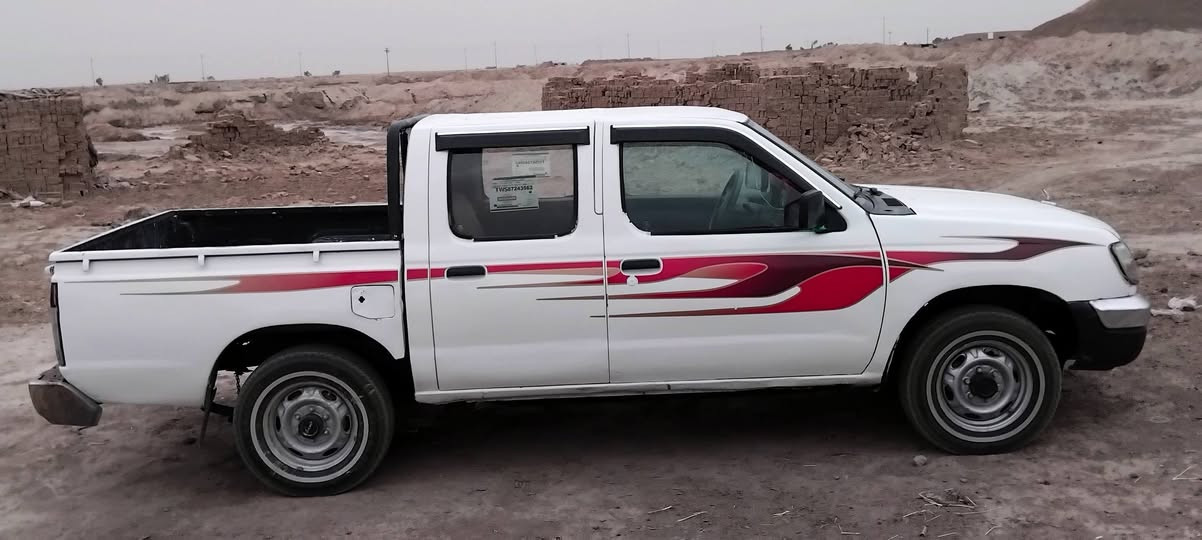 نيسان ٢٠٠١ مزاد وزارة الداخليه بابل  السياره بيها تنقيص والباقي شوفت عينك اكفل شاصي ومداور ولباقي عليك السعر ٤٥ وبيه مجال بسيط ***********

