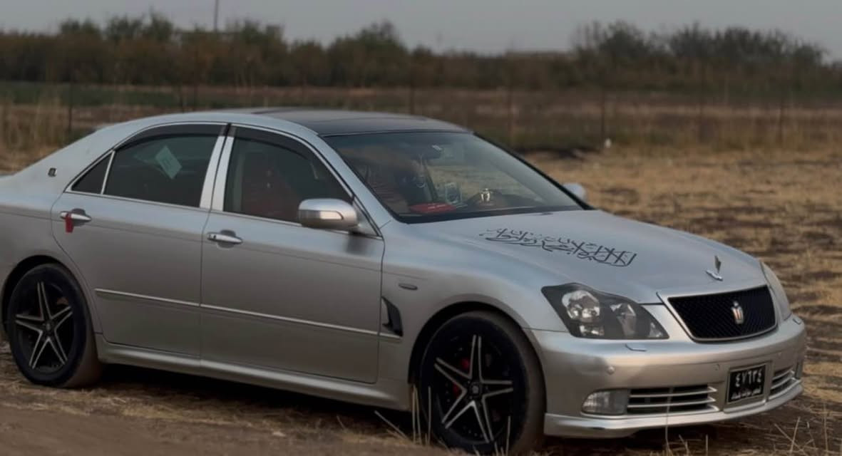 بەناوی خودای گەورە
شاهینە (موس،موس)
2005/182 گەورە بەگەورە 
ڕەنگی سیلڤەر
سپۆڕت
سێ دووگمە
سڵاید
ئاوێنە ئیشارەت
ساج سور
تەقە و ڕەقەی بەشەرت ٤ دەبڵێ ڕۆیاڵی لەسەرە
بەسمەی بلوتس 
جک و سپێری لەگەلە
ناو لایتەکانی ڕەش کراوە بۆ جوانی
سەیارەکە کامڵ مەسرف و جوانکاری بۆ کراوە
سعری (58) گەڵاو مەجالێکی کەم گۆڕینەوەش ئەکەم بەشتێ دڵم بیگرێ
شوێن سەیدسادق
***********
*********** حلبجة, السليمانية
