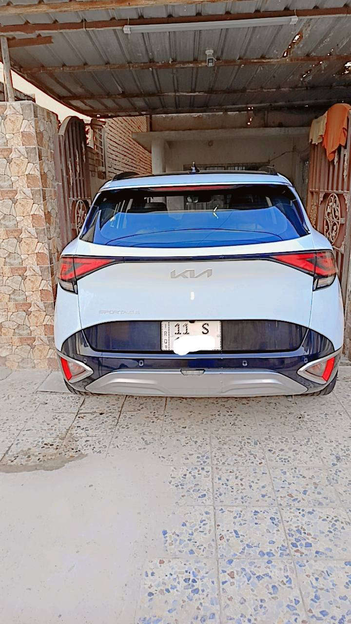 السلام عليكم
كيا سبورتج ٢٠٢٣  خليجي كوري اصلي 
سياره جديده بحاله الوكاله والضمان 
ماشيه 33 الف كيلو حقيقي رقم بغداد انكليزي الجديد  بأسمي 
* بانوراما 
* داخل بيجي
* سعة المحرك 2.0L
* ويل كب ١٩
* تشغيل عن بعد
* حساسات أمامية + خلفية
* شحن واير ليس
* هاند بريك بصمه
 * بصمه عدد ٢
* مري شفط + اشارة
* منافذ شحن للمقاعد
* تبريد بيانو قطعتين (منفصل)
* كراسي كهرباء+تدفئه كشنات + تدفئه استيرن  
* لد ترحيب
* اوتو هولد
* شاشه كبيره
* نضام نزول منحدرات
* مانع انزلاق
* تحكمات ستيرن
 * كامره خلفيه دواره 
* ماسحه خلفيه
* بصمة دخول 
* حساس مطر
* لايت لد زنون LED
* بك لايت زنون LED
* بروجكتر لد
* اوضاع قياده 
* مخرج منفذ طاقه 
* بلوتوث
* مرايا داخليه تعتيم
* مثبت السرعة Cruise
* المودات والأوامر الصوتية
* أوضاع القيادة  Drive Mode
* فحص أنظمة السيارة 
* الارضية مغلفة بجلد لون بيجي 
* سبير ما نازل 
السيارة مكفولة من محرك و گير و الحادث و الصبغ والبارد والتكحيل  
* السعر 232 وبيها مجال حك الجيه 
* مكان السياره بغداد الشعب حي اور 
* استفسار اكثر ***********
