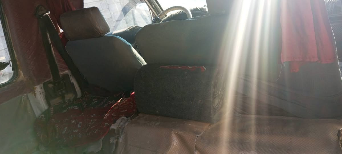 السلام عليكم هوندا باص عبريه موديل ٩٥ سنويه مشروع وطني بعد شهر تصقط مصفره هيأة مكينه اوكير ونجي  اتومتيك بالشرط تخم تاير جاهزه للشغل تريد تحويل أتريد وكاله خاصة سعرها ٣٢ $ بيه مجال مراوس هم يرهم حسب القناعه عنوان ديالى المقدادية تلفون *********** اتصال بس
