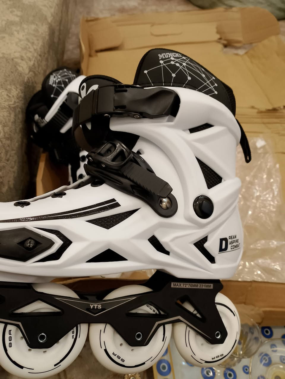 سكيت للبيع كسر كارتونه 25 قفل *********** بغداد جسر ديالى الجديد الكرغوليه
