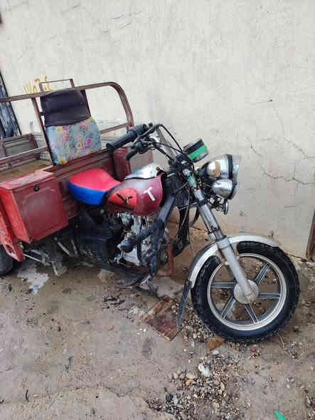 السلام عليكم ستوته للبيع موديل 21 ورقبه وشاسه بالشرط والسعر مليون و300 وبيها مكان ديالى جلولاء  ***********
