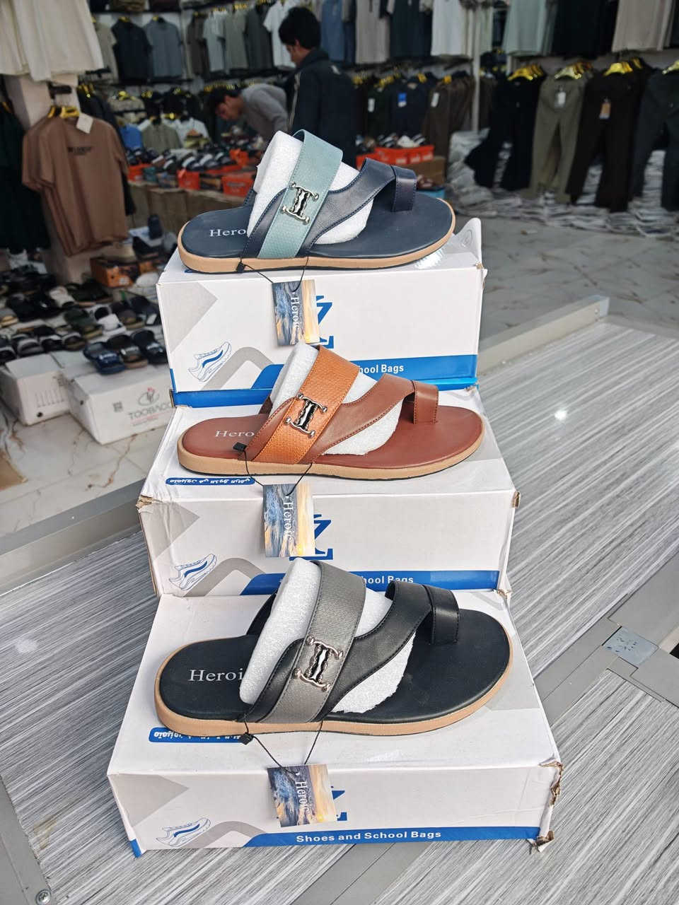 ،،،،،،،،،،،،،،، مجمع ايهاب ،،،،،،،،،،،،،،،
السوق الجديد رقم المحل 67 سوق البهار
شحاطة طرگة ناصية
السعر ب 10 ألف


**إذا كنت صاحب هذا الإعلان وتريد حذفه لأي سبب، رجاءا أرسل رسالة إلى الدعم الفني**