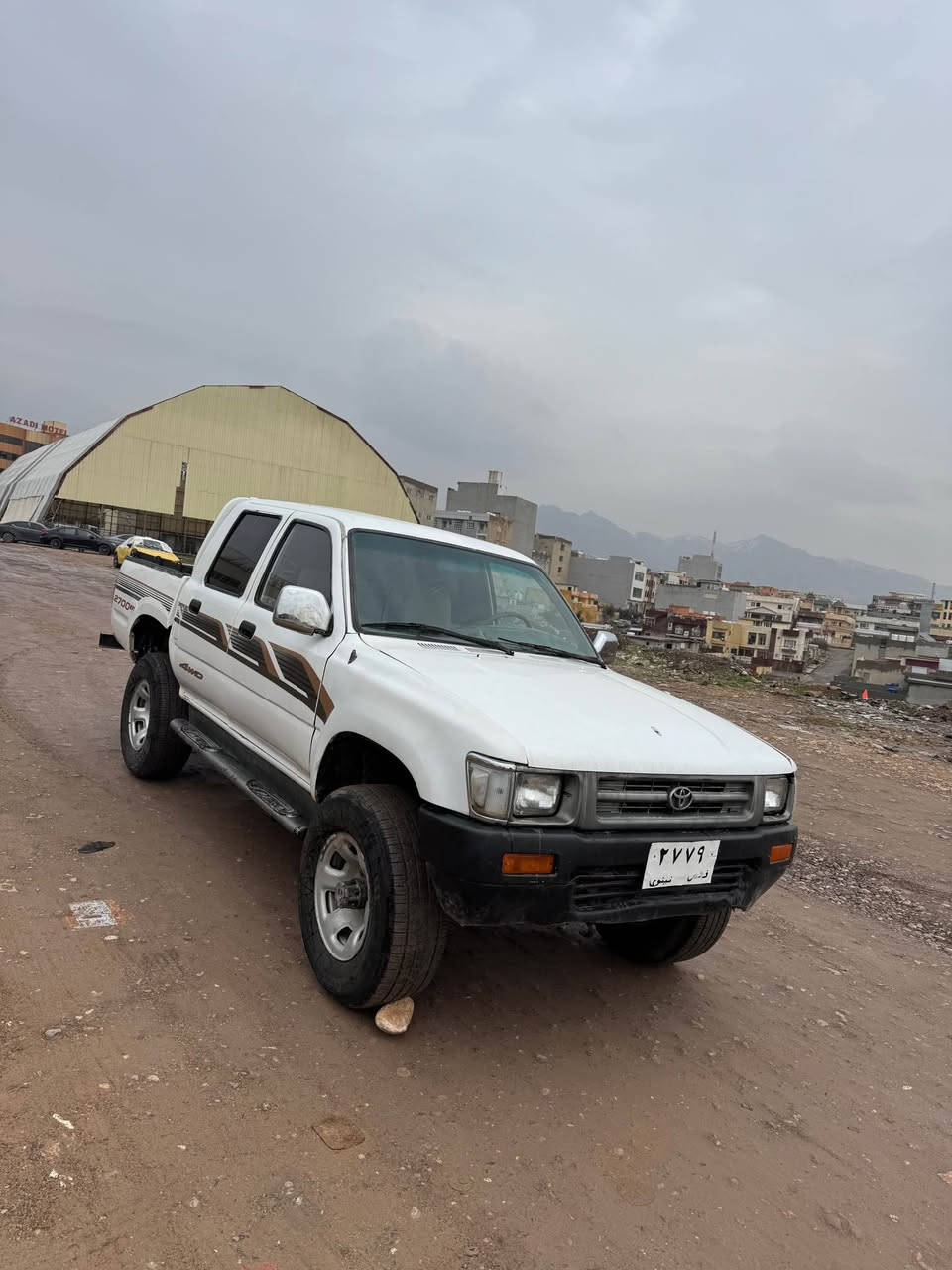 مكينة كير شرط 
علوج 
موديل 2003
سعر 42 و بيجةك مجال 
*********** دهوك, العراق
