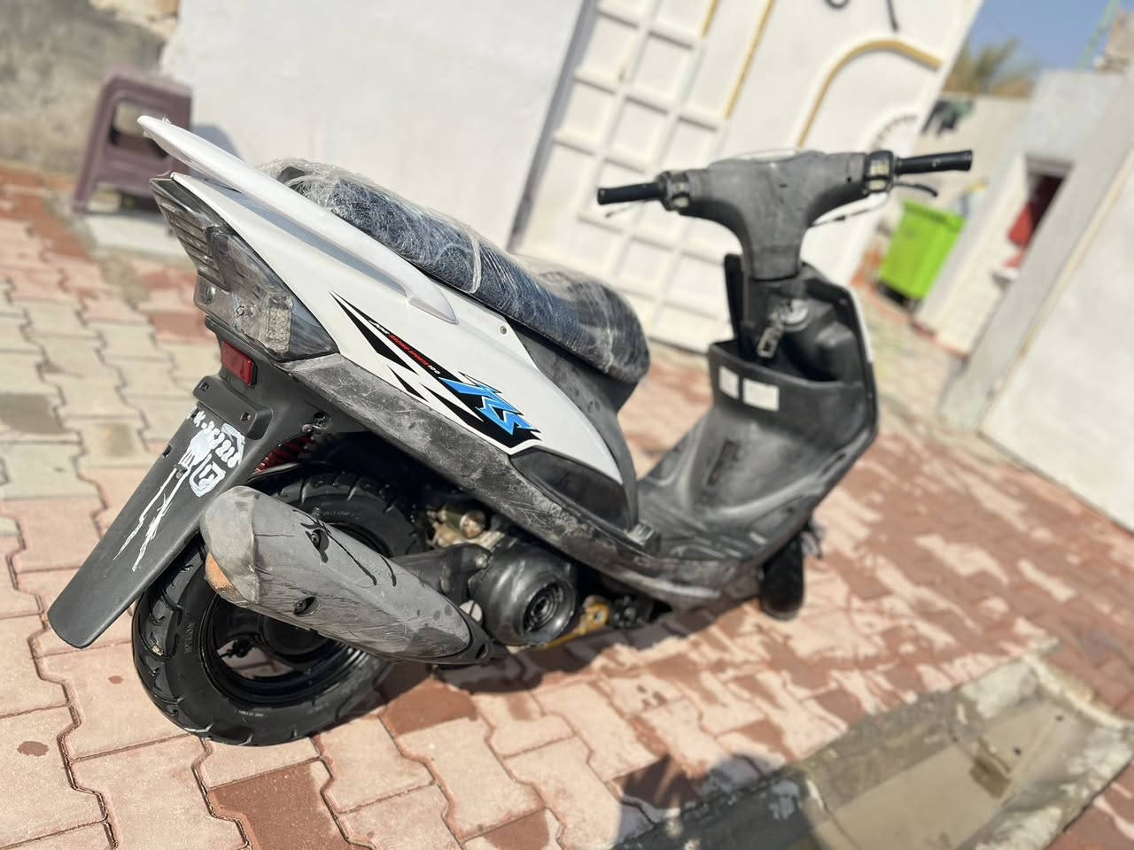 السلام عليكم دراجه ماكس عدله لبيع نضافتها كدامكم محرك مامفتوح العنوان الديوانيه الحمزه الشرقي ***********
