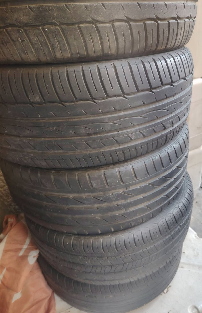 ويل النترا حجم 17 العدد 5
نظافته 95٪ + تايرات وياه نص عمر
السعر 550 وبي مجال
موجود ع الفيس او اتصال ***********
