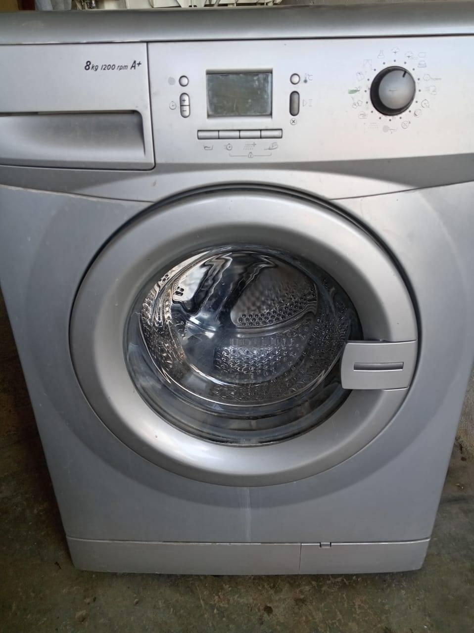 غساله ارجليك تركي أول باب مستعمل ٣ أشهر السعر ١٩٠٠٠٠ عنوان كركوك أسره مفقودين *********** كركوك, العراق
