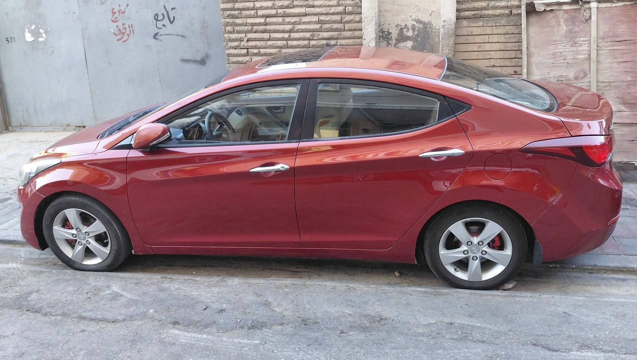هونداي النترا خليجي
محرك ١٨٠٠ موديل ٢٠١٣ محدث ٢٠١٦ 

للبيع فول مواصفات عدا البصمه 
السعر   ١١٠
الرقم ***********
