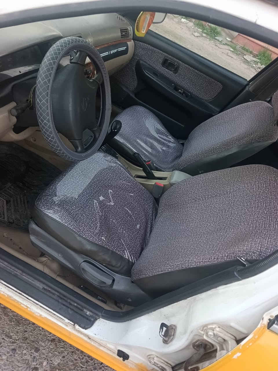 سلام عليكم للبيع نيسان صني موديل 95 كير محرك كورلا توماتيك بالشرط صدر جديد منضومه تبريد كامله دفتر بانزين بيها شرط الوكالة داخلها كلش كلش نضيف سعرها 28 و بيها مجال بسيط شراي خابر وتدلل مكاني كركوك كركوك
***********
